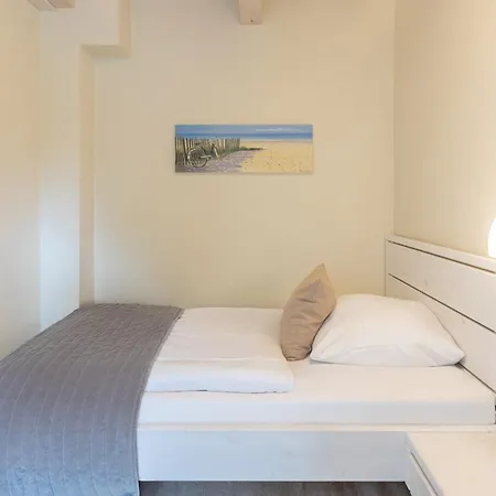 Holiday home Wattenmeer Dagebuell